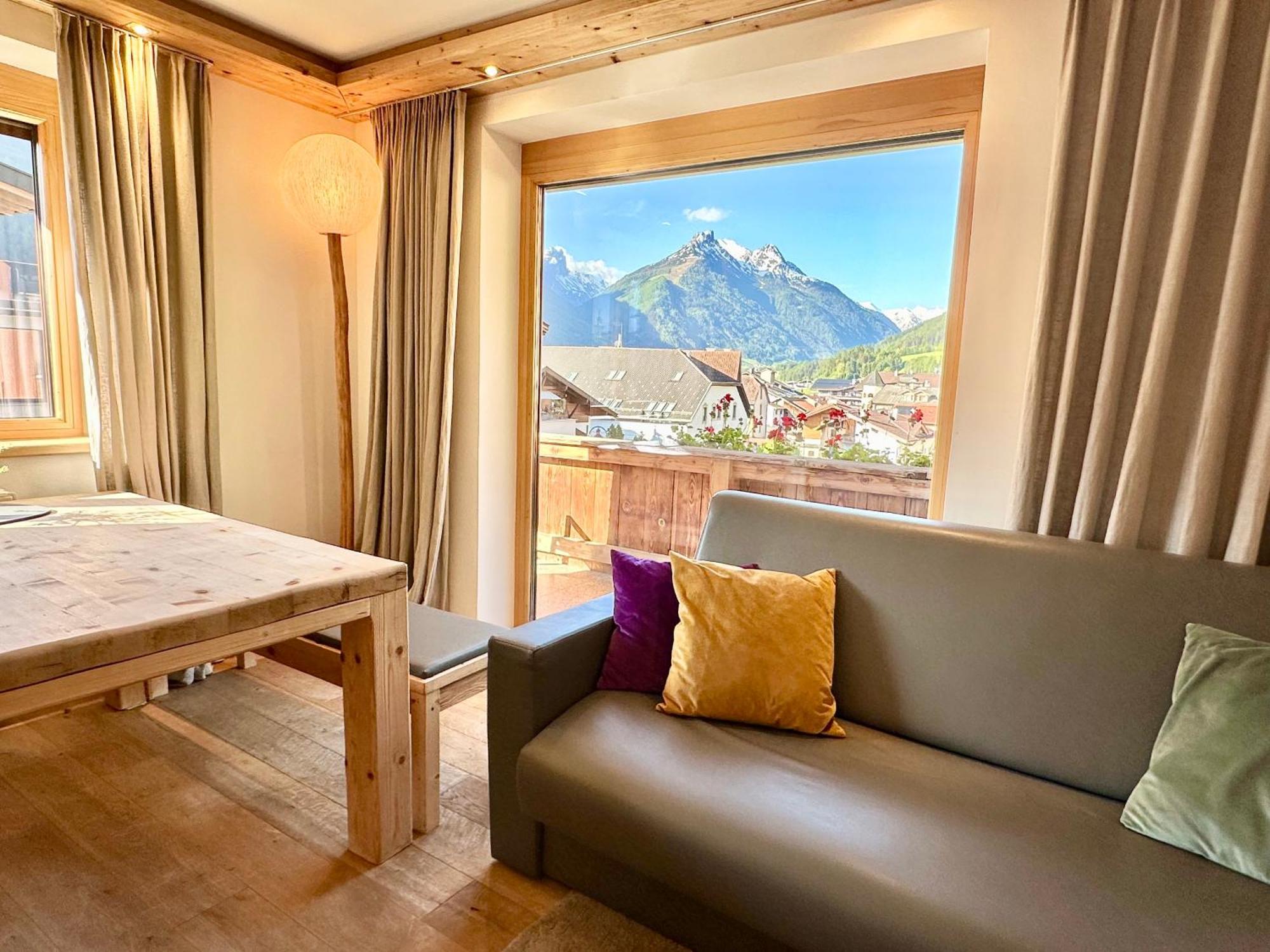 Aparthotel Krösbacher 3*